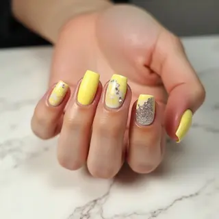 Canary Yellow Square Nails: A Minimal Spring Statement